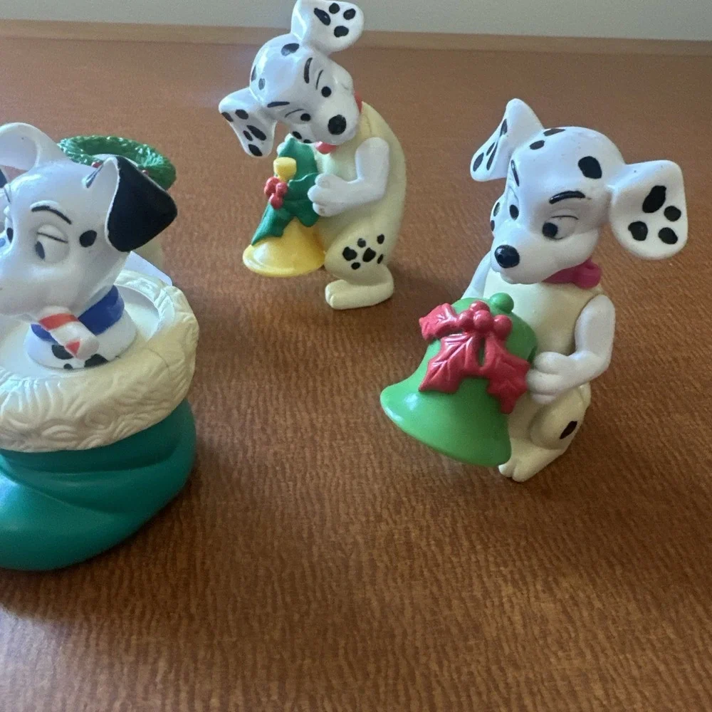 Vintage 1996 Disney 101 Dalmatians‎  Happy Meal Christmas Collectors Figures